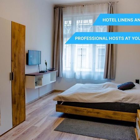 Molnar Apartment Cozy City Center Retreat For 2 Ac & Perfect Location! บูดาเปสต์ ภายนอก รูปภาพ