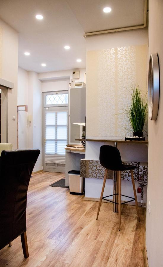 Molnar Apartment Cozy City Center Retreat For 2 Ac & Perfect Location! บูดาเปสต์ ภายนอก รูปภาพ