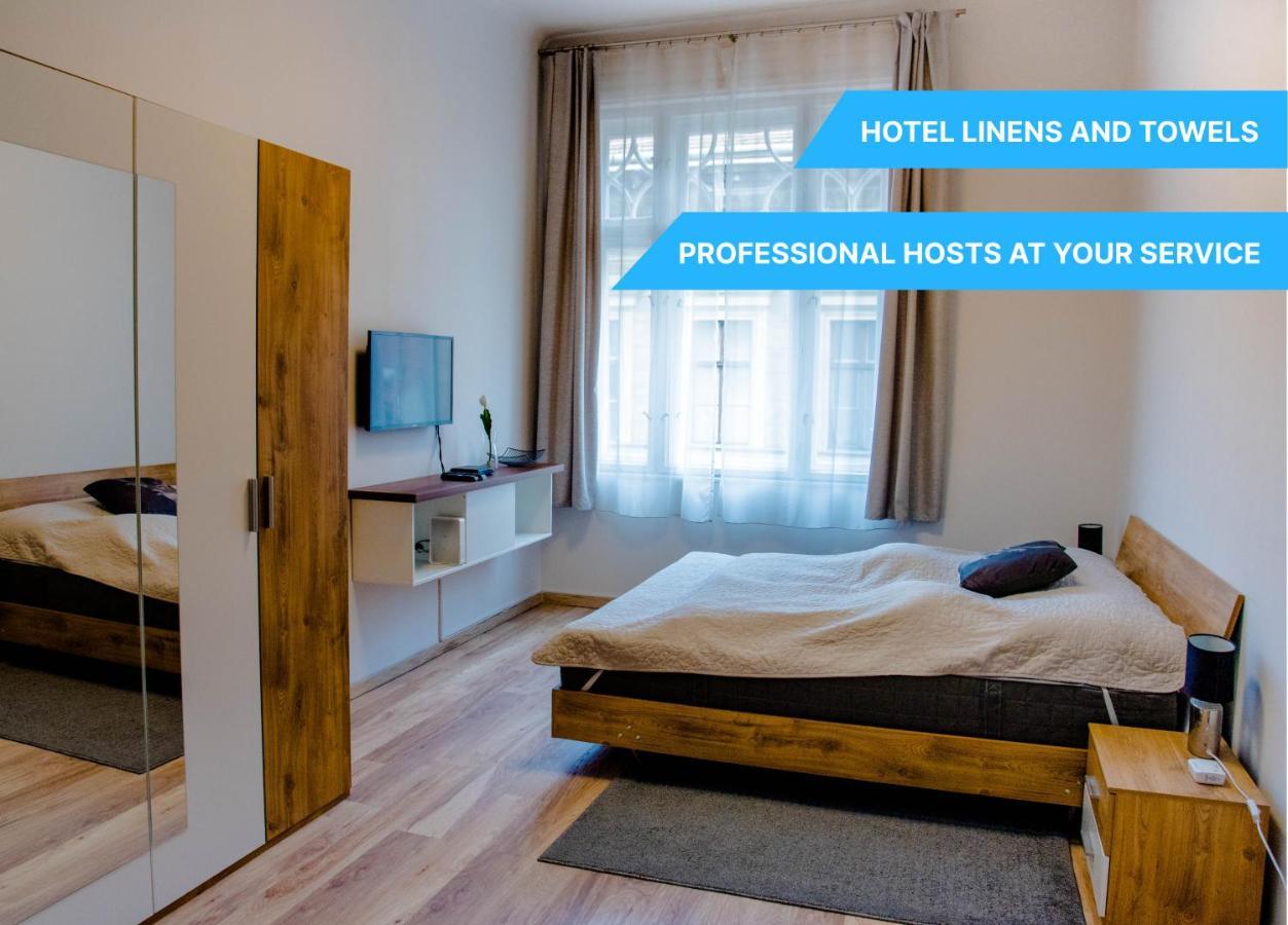 Molnar Apartment Cozy City Center Retreat For 2 Ac & Perfect Location! บูดาเปสต์ ภายนอก รูปภาพ